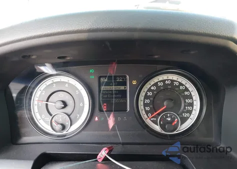 2015 Ram 1500 Express z USA, uszkodzony, nr VIN 3C6RR7KT6FG699594